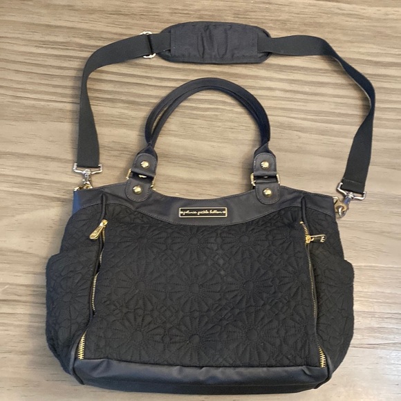 PETUNIA PICKLE BOTTOM BLACK CARRYALL - Picture 1 of 17